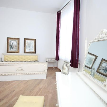 Appartement Przestronny Apartament à Kalisz Chambre photo